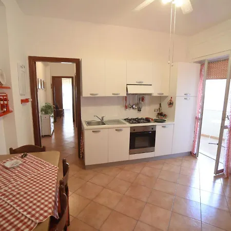 Apartment Locazione Turistica Voltaire *